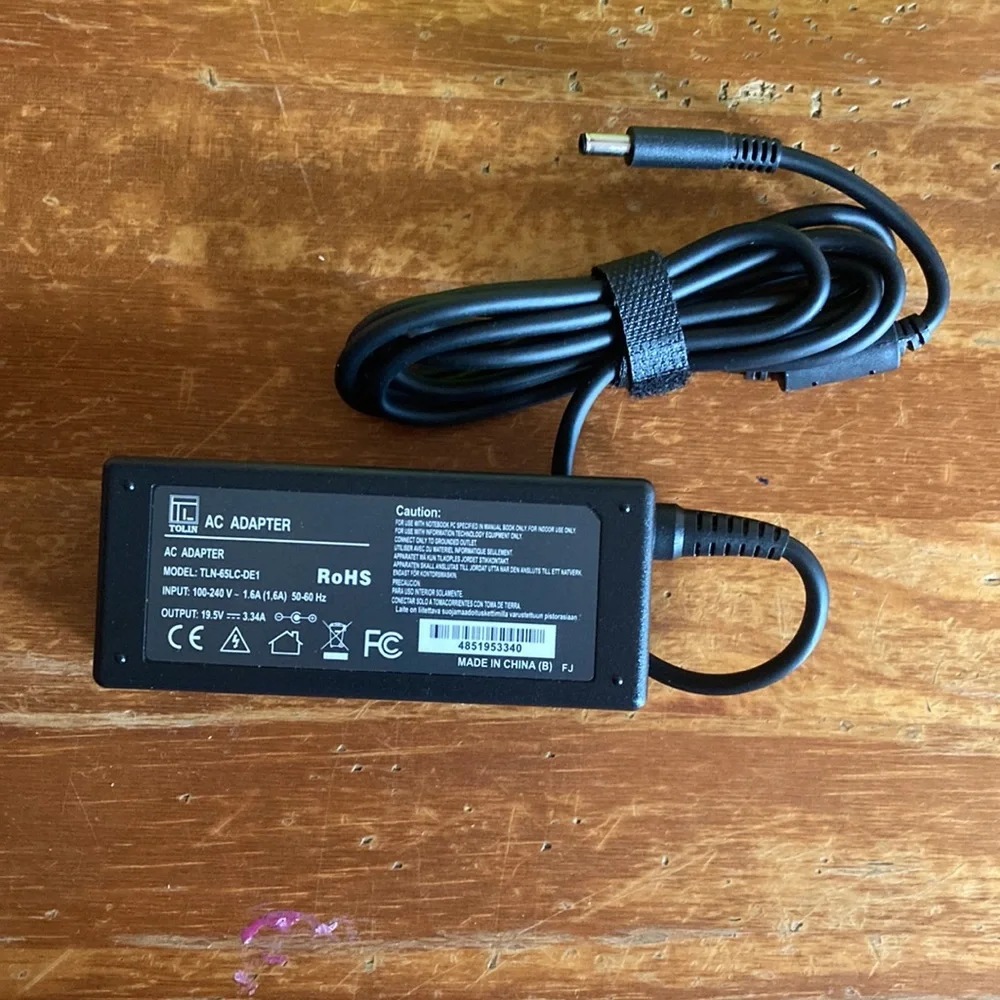 NIB Tolin notebook AC power adapter